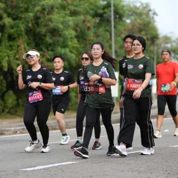 Runner Photo 4083459