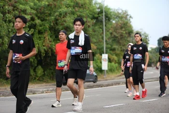 Runner Photo 4083461