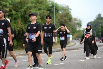 Runner Photo 4083481