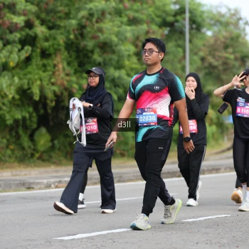 Runner Photo 4083496