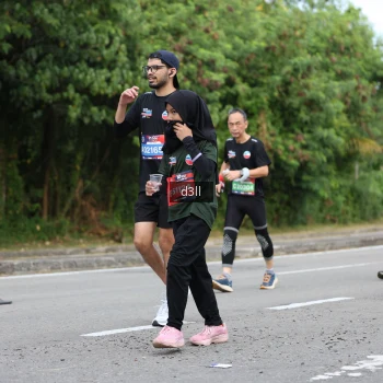 Runner Photo 4083562