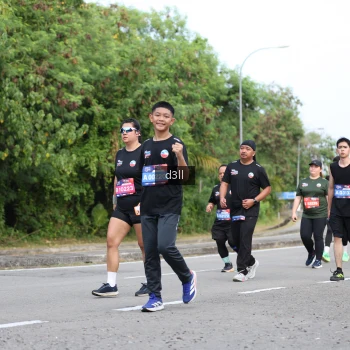 Runner Photo 4083563