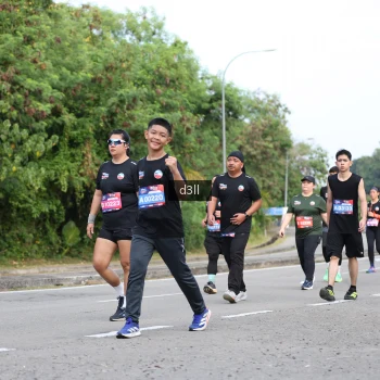 Runner Photo 4083564