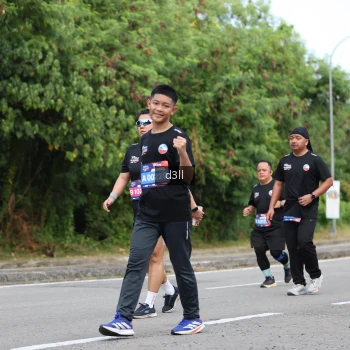 Runner Photo 4083573