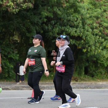 Runner Photo 4083594