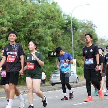 Runner Photo 4083656