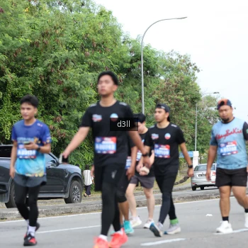 Runner Photo 4083666
