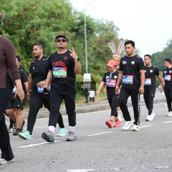 Runner Photo 4083698