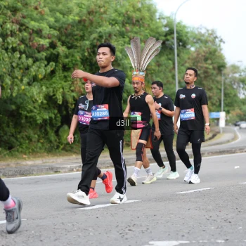 Runner Photo 4083705