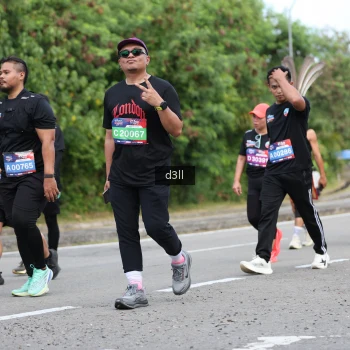 Runner Photo 4083706