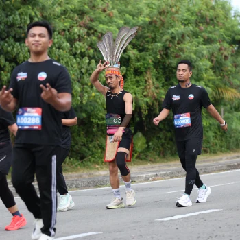 Runner Photo 4083716