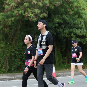 Runner Photo 4083735