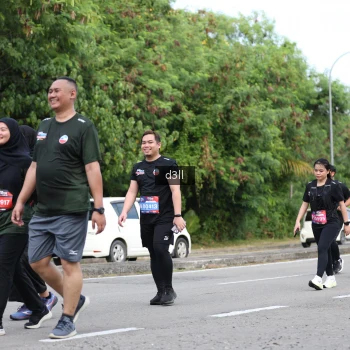 Runner Photo 4083749