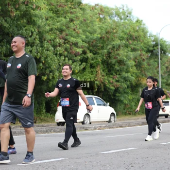 Runner Photo 4083750