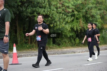 Runner Photo 4083751