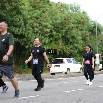 Runner Photo 4083758