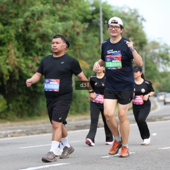 Runner Photo 4083780