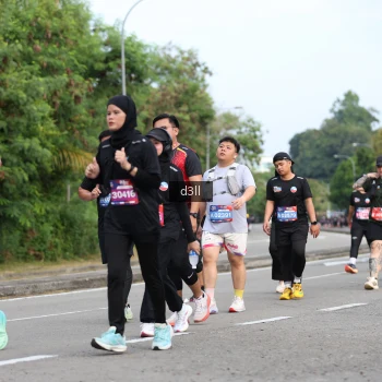 Runner Photo 4083875