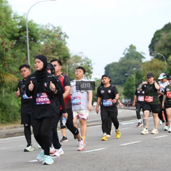 Runner Photo 4083876