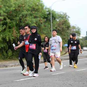 Runner Photo 4083880
