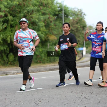Runner Photo 4083913