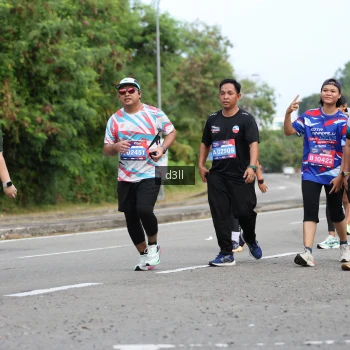 Runner Photo 4083915