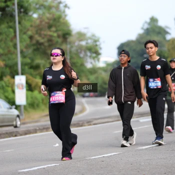 Runner Photo 4083949
