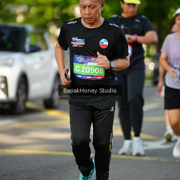 Runner Photo 4083954