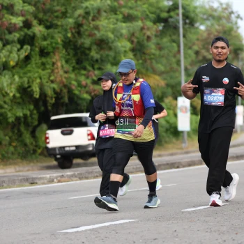 Runner Photo 4084321