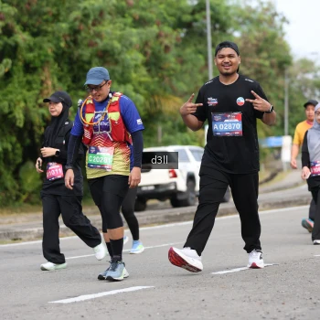 Runner Photo 4084324