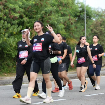 Runner Photo 4084354