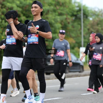 Runner Photo 4084359