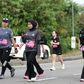 Runner Photo 4084370