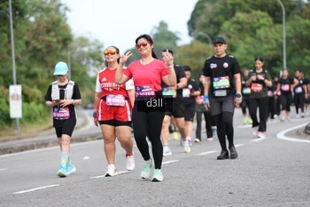 Runner Photo 4084373