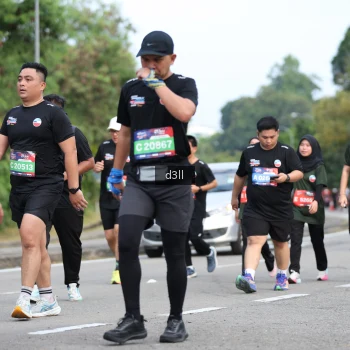 Runner Photo 4084384