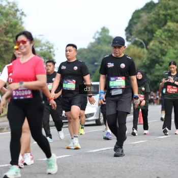 Runner Photo 4084386