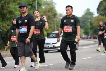 Runner Photo 4084394