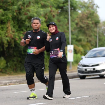Runner Photo 4084411