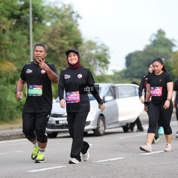 Runner Photo 4084414