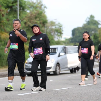 Runner Photo 4084415