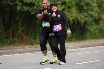 Runner Photo 4084425