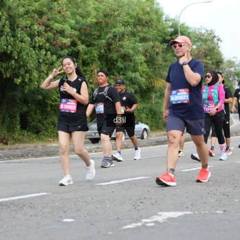 Runner Photo 4084471