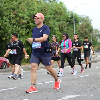 Runner Photo 4084476