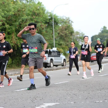 Runner Photo 4084486