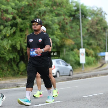 Runner Photo 4084504