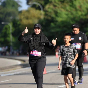 Runner Photo 4084813