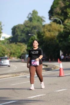 Runner Photo 4085054