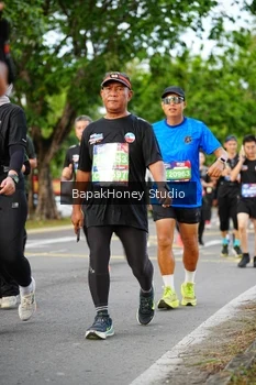 Runner Photo 4085097