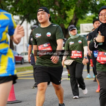 Runner Photo 4085335