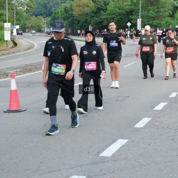 Runner Photo 4085431